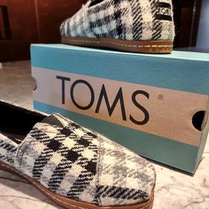 Toms Shoes, size 9, Houndstooth